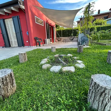 펜션 Casetta Rossa Lesignano de' Bagni