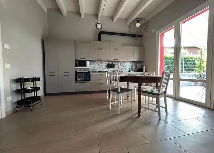 Casetta Rossa * Lesignano de' Bagni